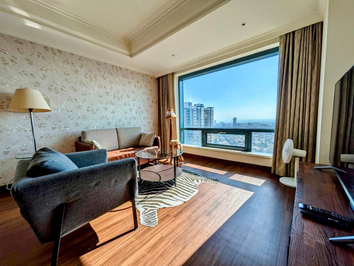 台中自由行 Apartment Екстериор снимка