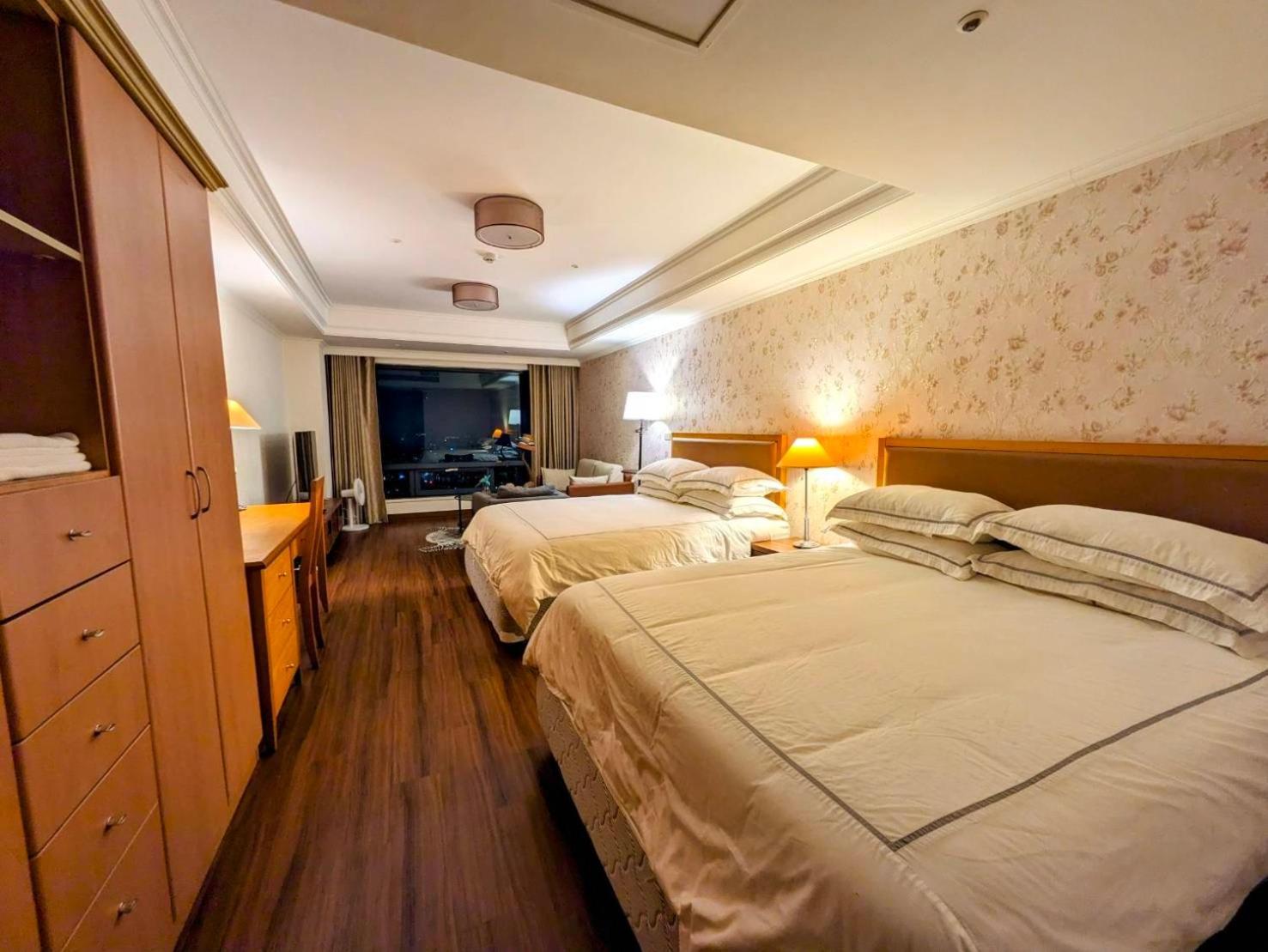 台中自由行 Apartment Екстериор снимка